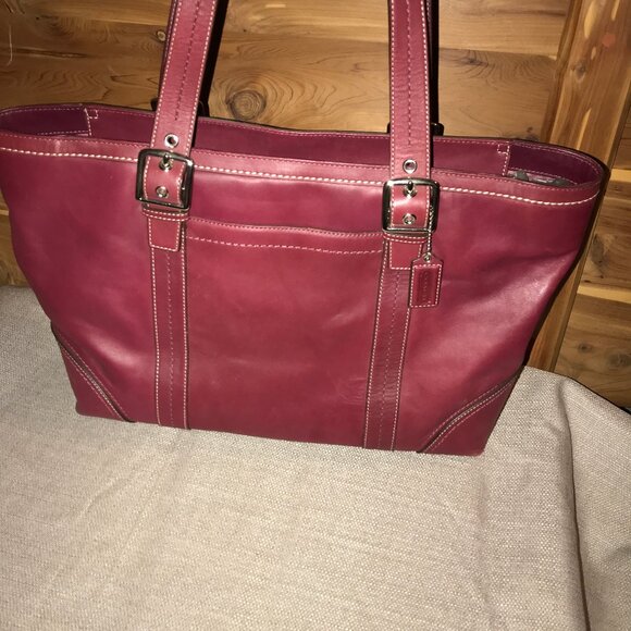 Red Coach Hampton Business Tote Bag Carryall Purse - Picture 3 of 16